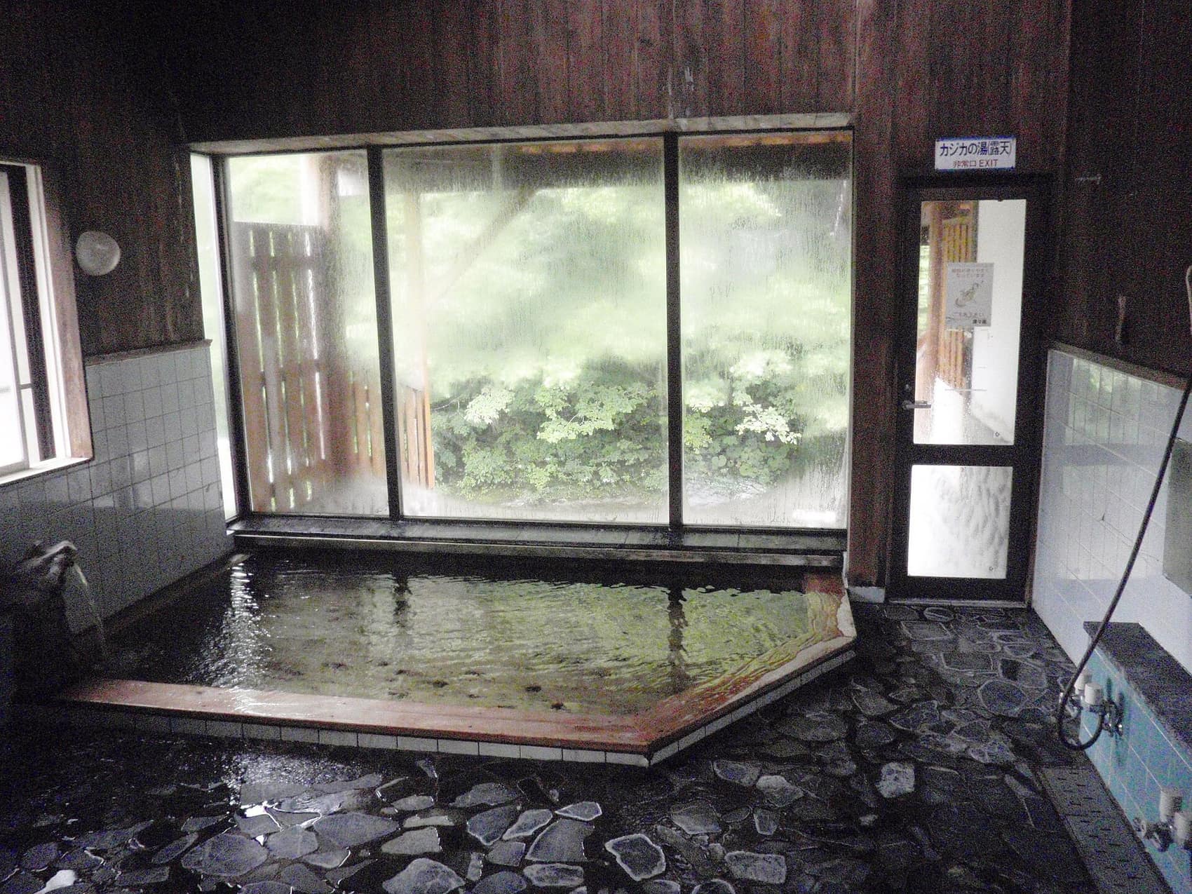Interior dining room at a Jojoen yakiniku restaurant