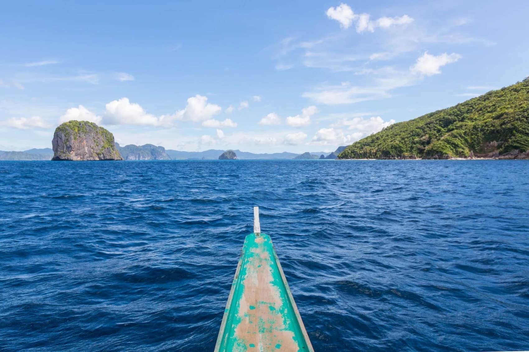 Bacuit Bay from the water: the archipelago Tour B crosses all day