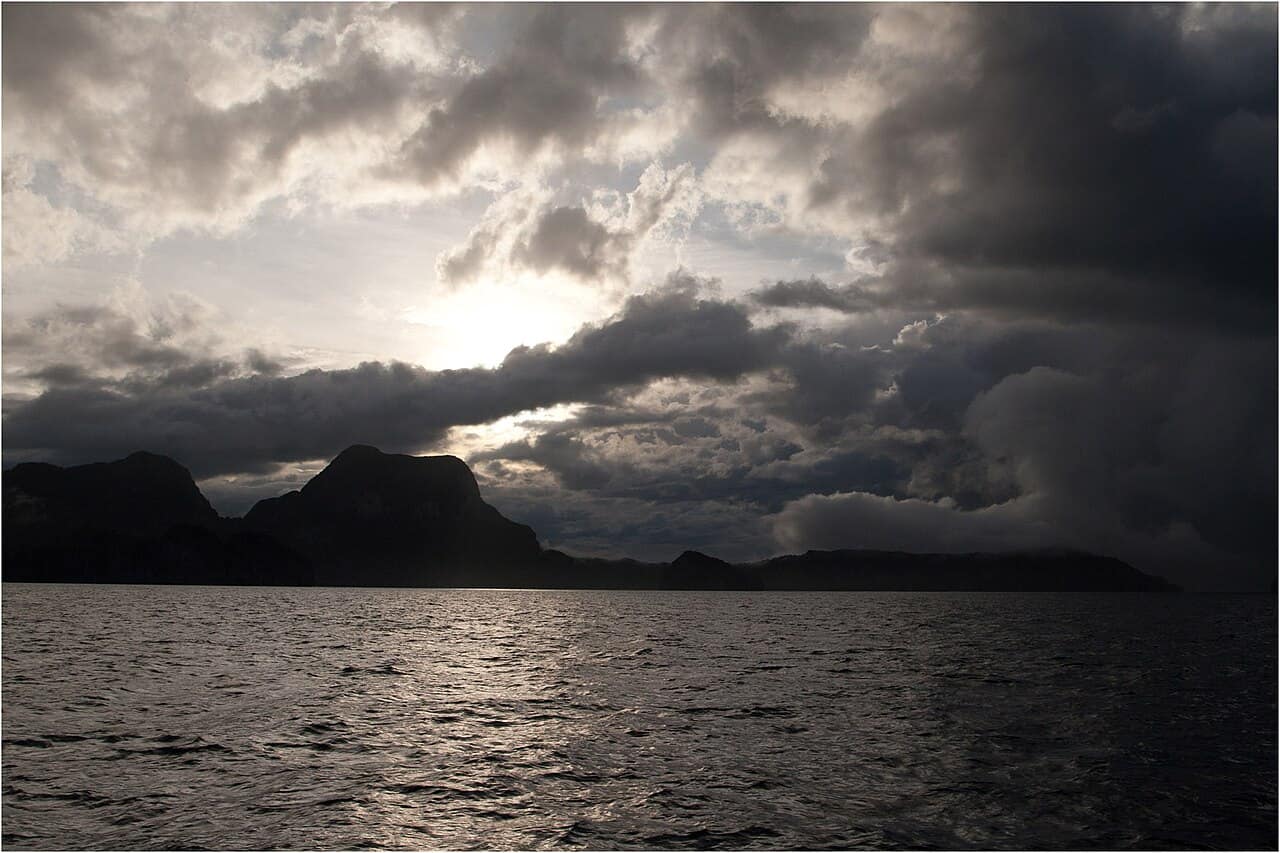 Cadlao from the northeast, the largest island in the Bacuit archipelago and the whole of Tour D's map